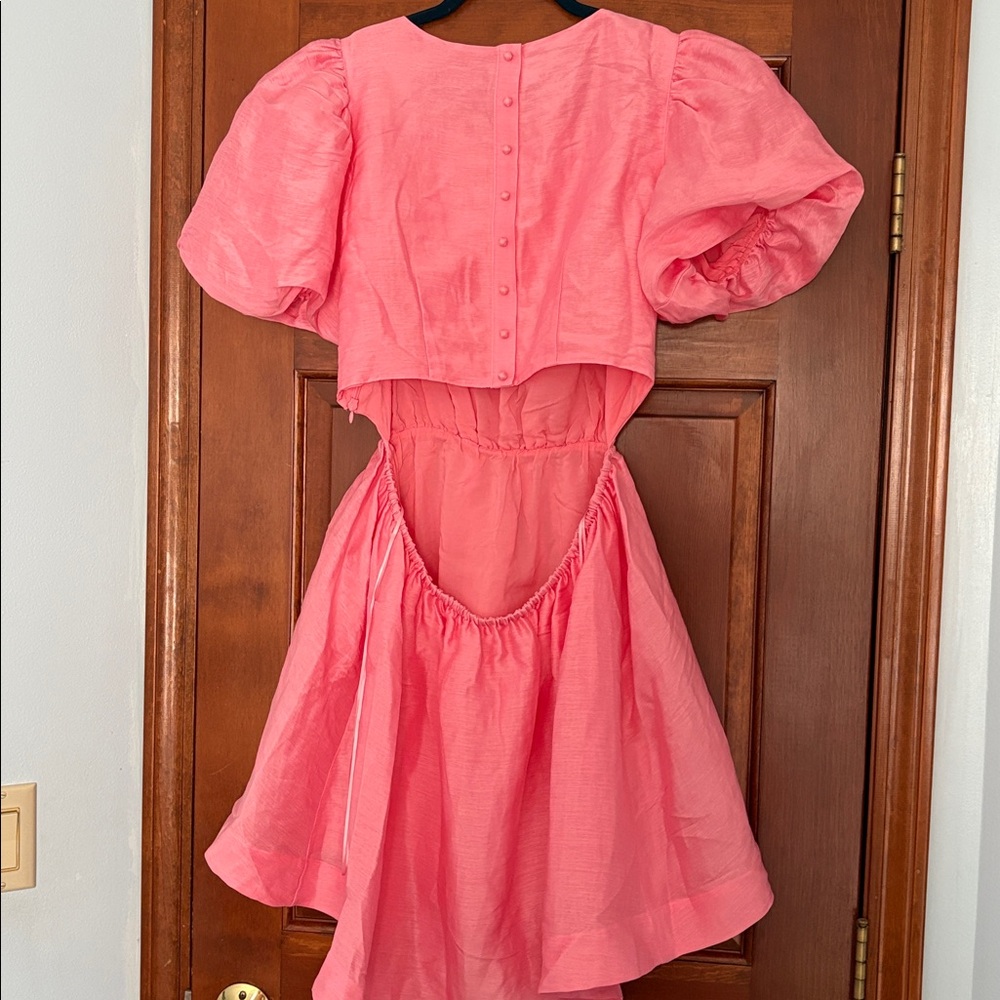 Vineyard Vines | Puff Sleeve Cutout Dress - Picture 2 of 11